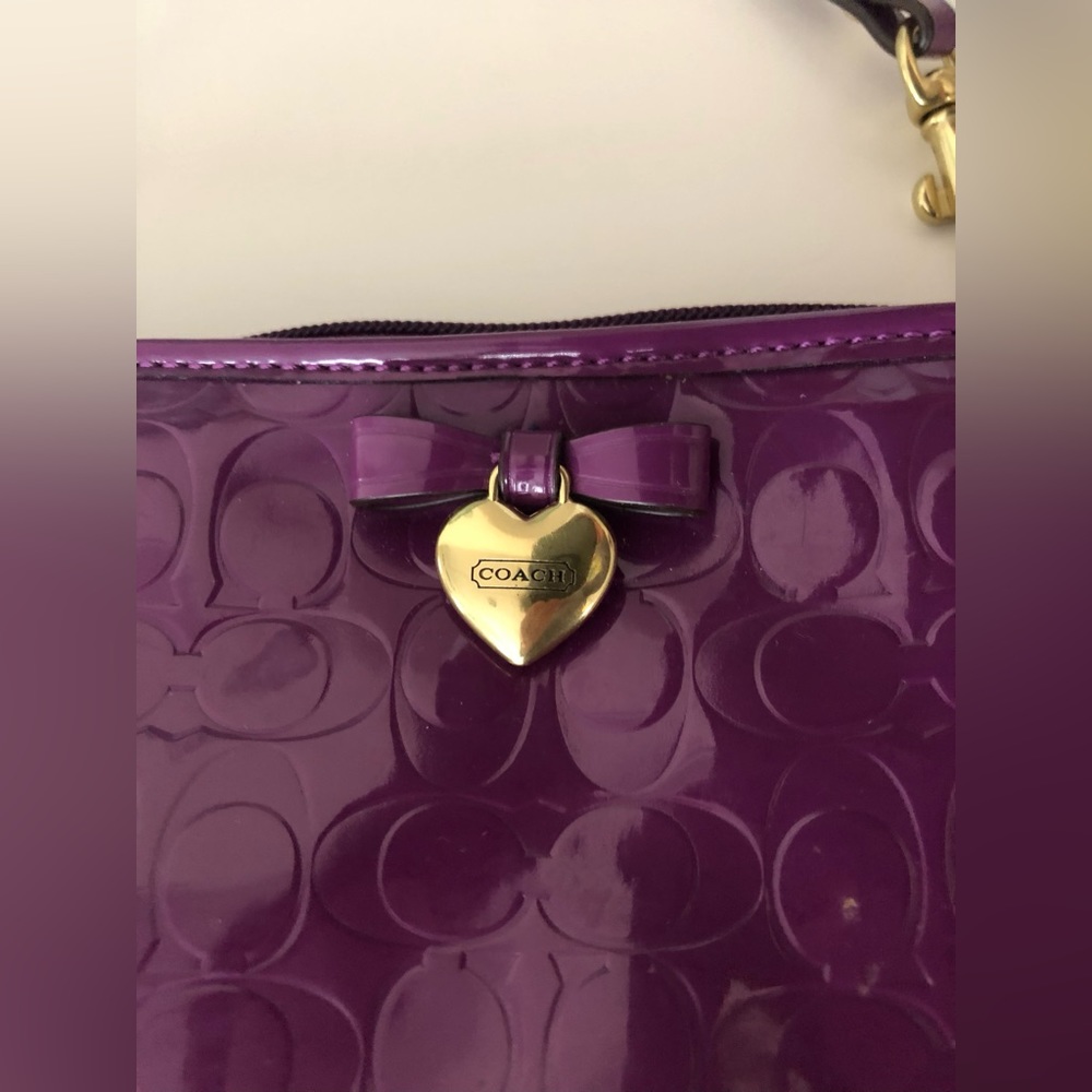 Coach Embossed Liquid Gloss Medium Wristlet Wallet Iris